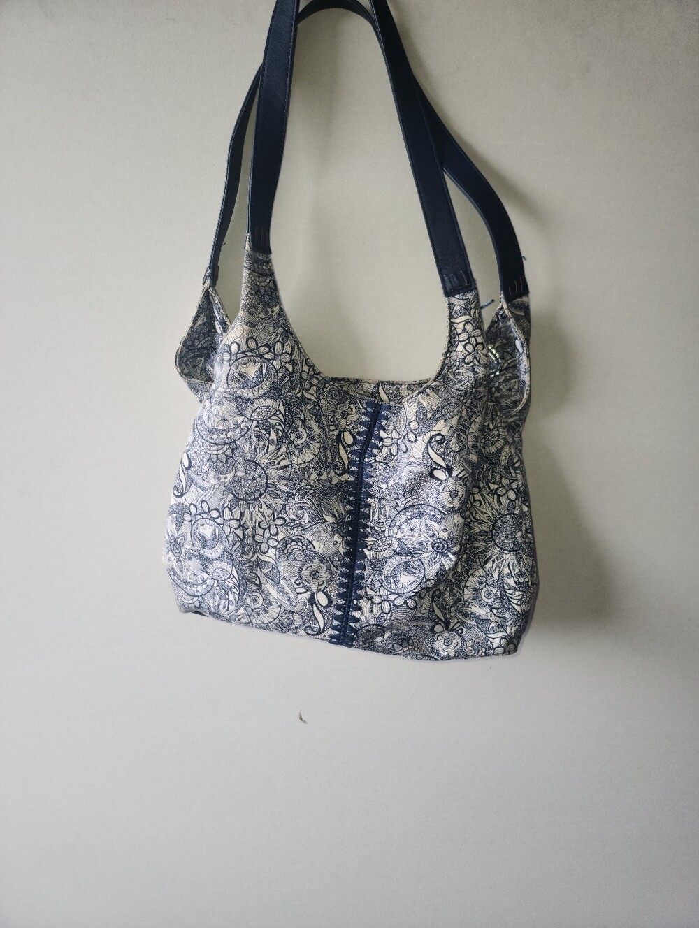 Sakroots Navy and White Floral Shoulder Bag